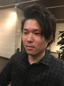 美容師の髪　小山市にあるカットが人気の美容室カルマルーチェ