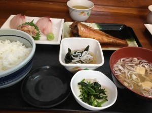 お気に入りの定食屋さん！　小山市にあるカットが人気の美容室カルマルーチェ