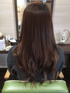 大人カラー　小山市にあるカットが人気の美容室カルマルーチェ
